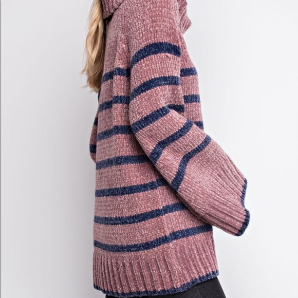 ❗️ LAST ONE ❗️Small TURTLE NECK SWEATER - Picture 3 of 5